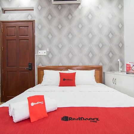 Reddoorz Plus @ Huynh Tan Phat Ho Şi Min Exterior foto