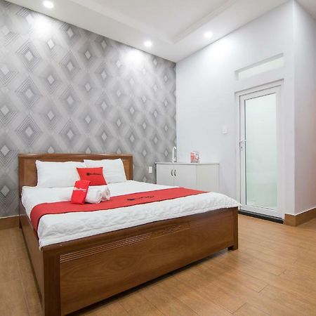 Reddoorz Plus @ Huynh Tan Phat Ho Şi Min Exterior foto